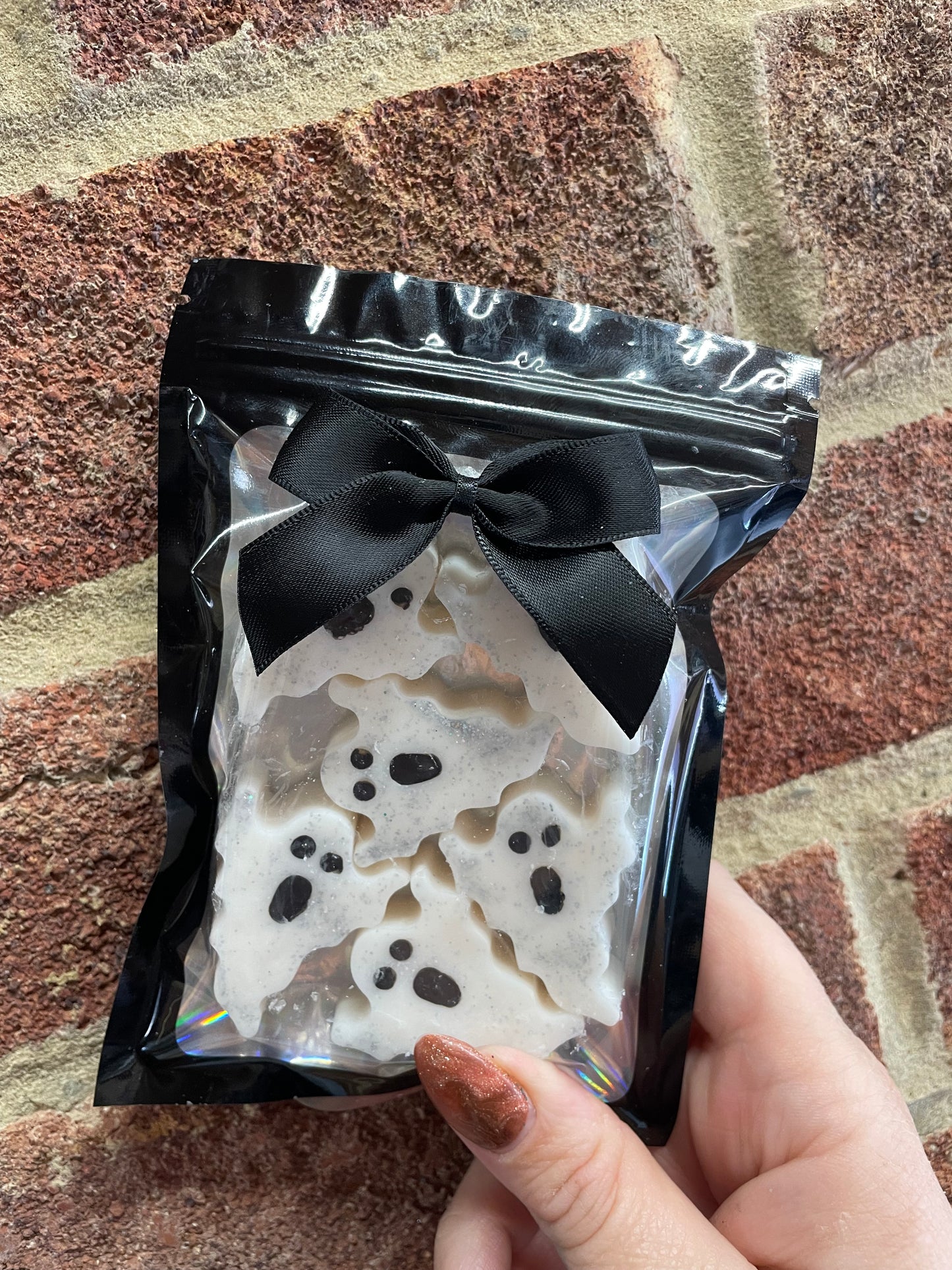 Ghost shaped wax