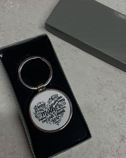 Round , metal keyrings