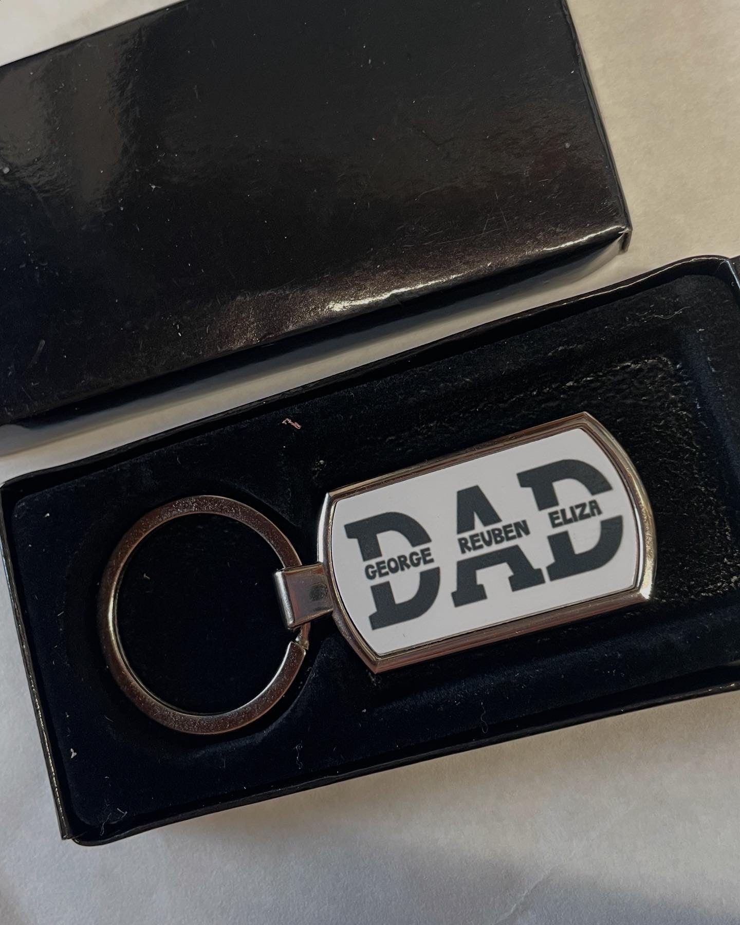 Oblong metal keyrings